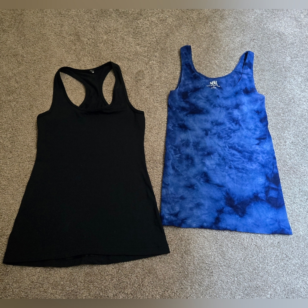 Bundle of Two Workout Tank Tops Rock & Republic & 90 Degree By Reflex XS & S